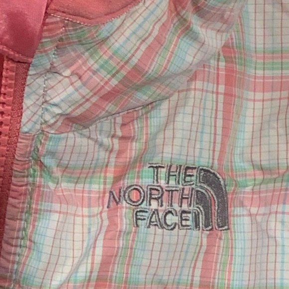 COPY - THE NORTH FACE KIDS REVERSIBLE Jacket - Picture 8 of 9